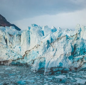 Books typewriter right 1